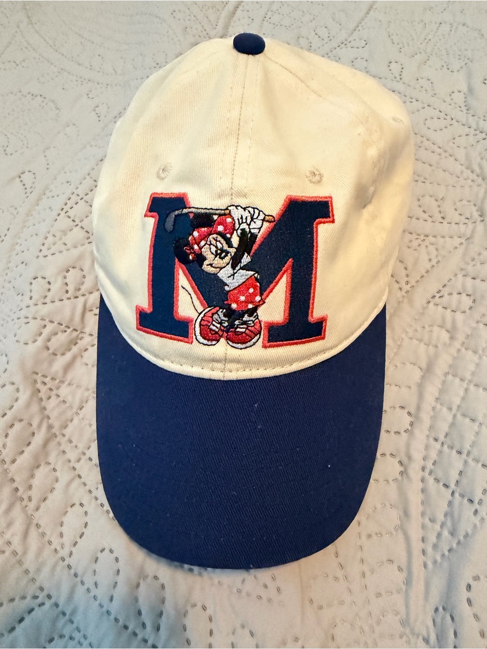 Disney Minnie golf hat
